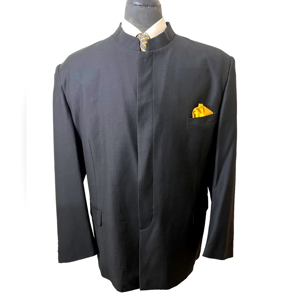 LORIANO COLLECTION MADE IN MILAN-ITATY, SUPPER 100’s HAND TAILORED. SIZE☑️